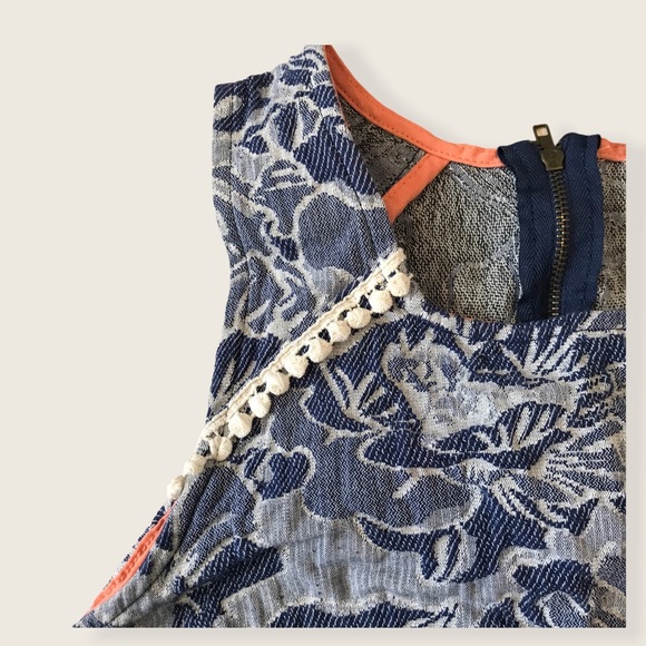 American Eagle Jean Floral Embroidered Pattern Crop/Tank Summer/Spring/Fall Top - Picture 3 of 8